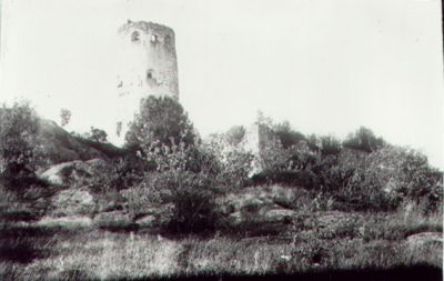 Slottsruin.
