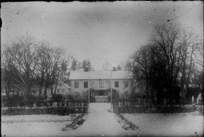 Byggnad.
Nyckelord: Gång Grindhål Vinter