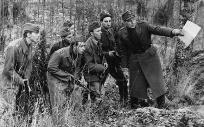 Hemvärnsövning
Nyckelord: Uniform Gevär