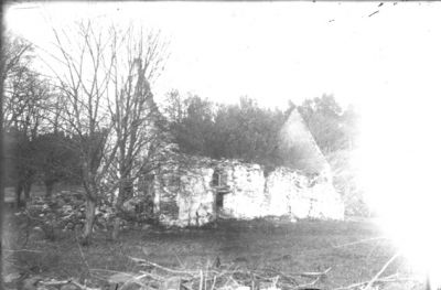 Kyrkoruin.
