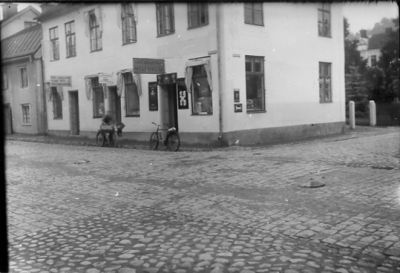 Affärsgata.
Nyckelord: Kullersten Cykel