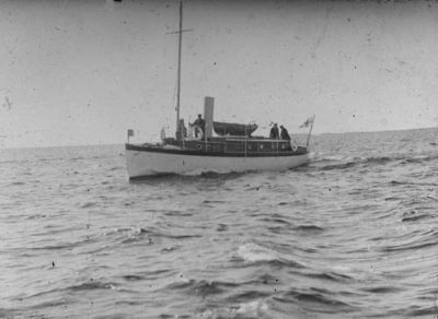 Båt till sjöss
Nyckelord: Båt