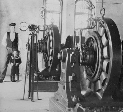 Interiör från kraftstation
Nyckelord: Mätare