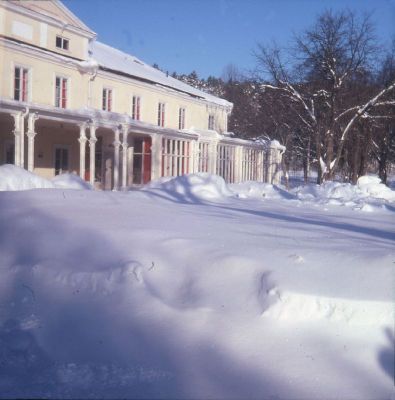 Vinterbild av hotell
Nyckelord: hotell