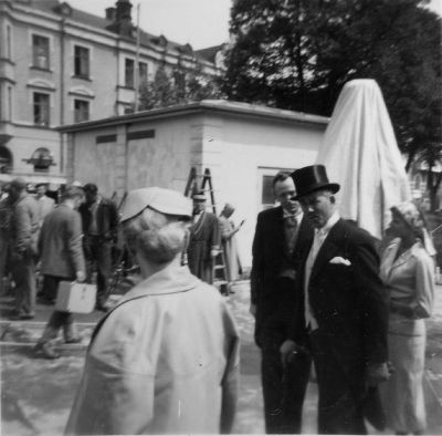 Filminspelning på torg
Nyckelord: Film