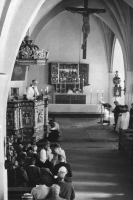 Gudstjänst i kyrka
Nyckelord: Kyrka