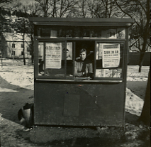 Liten kioskbyggnad 
Nyckelord: Tidningskiosk