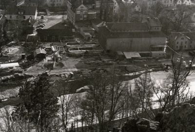 Byggnation vid ett vattendrag
Nyckelord: Hus Kanal