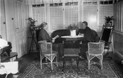 Kanalhyddan
Nyckelord: Korgstol