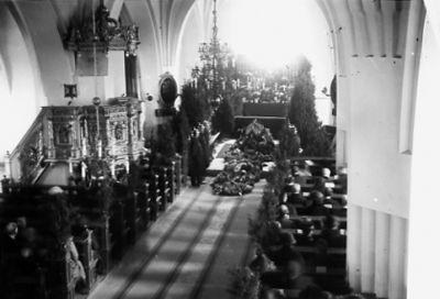 Begravning, Drothems kyrka.
