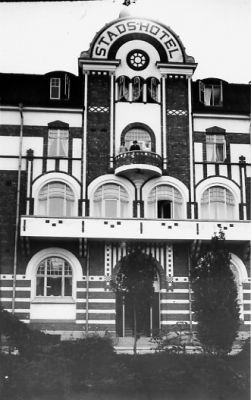 Byggnad.
Nyckelord: Byggnadsstil