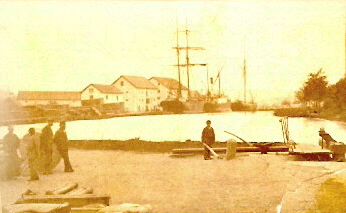 Tidig bild från kanalhamnen
Nyckelord: Båt Sluss