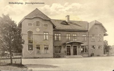Stationsbyggnad
Nyckelord: Järnvägsstation