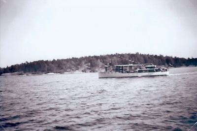 Utflyktsbåt på sjö
Nyckelord: Båt