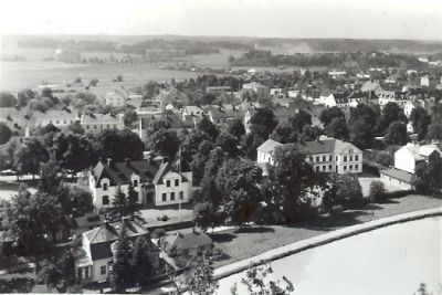Stadsvy från berg

