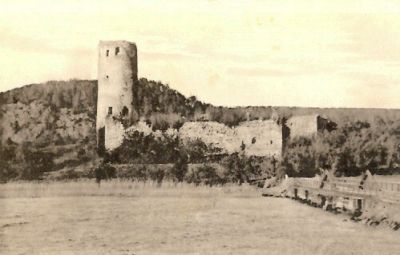 Slottsruin
Nyckelord: Slottsruin