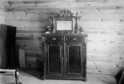 Skänk
Nyckelord: Möbel