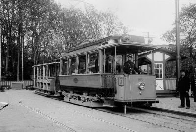 Spårvagn
Nyckelord: Spårvagn