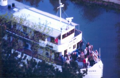 Passagerarbåt
Nyckelord: Kanalbåt