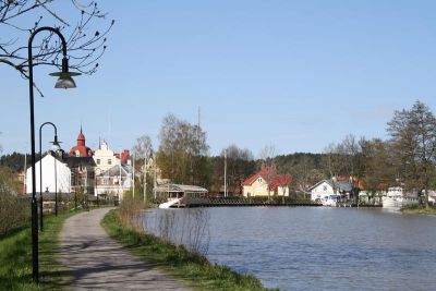 Byggnader utmed vattendrag
