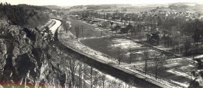 Stadsvy från berg
